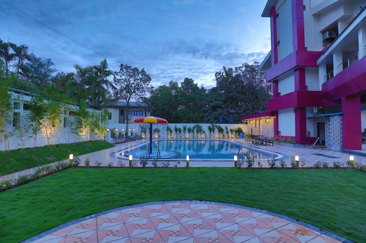 Imperial Grande Resort Lonavala Dış mekan fotoğraf