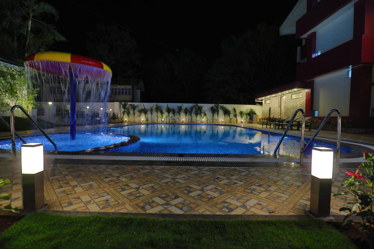 Imperial Grande Resort Lonavala Dış mekan fotoğraf