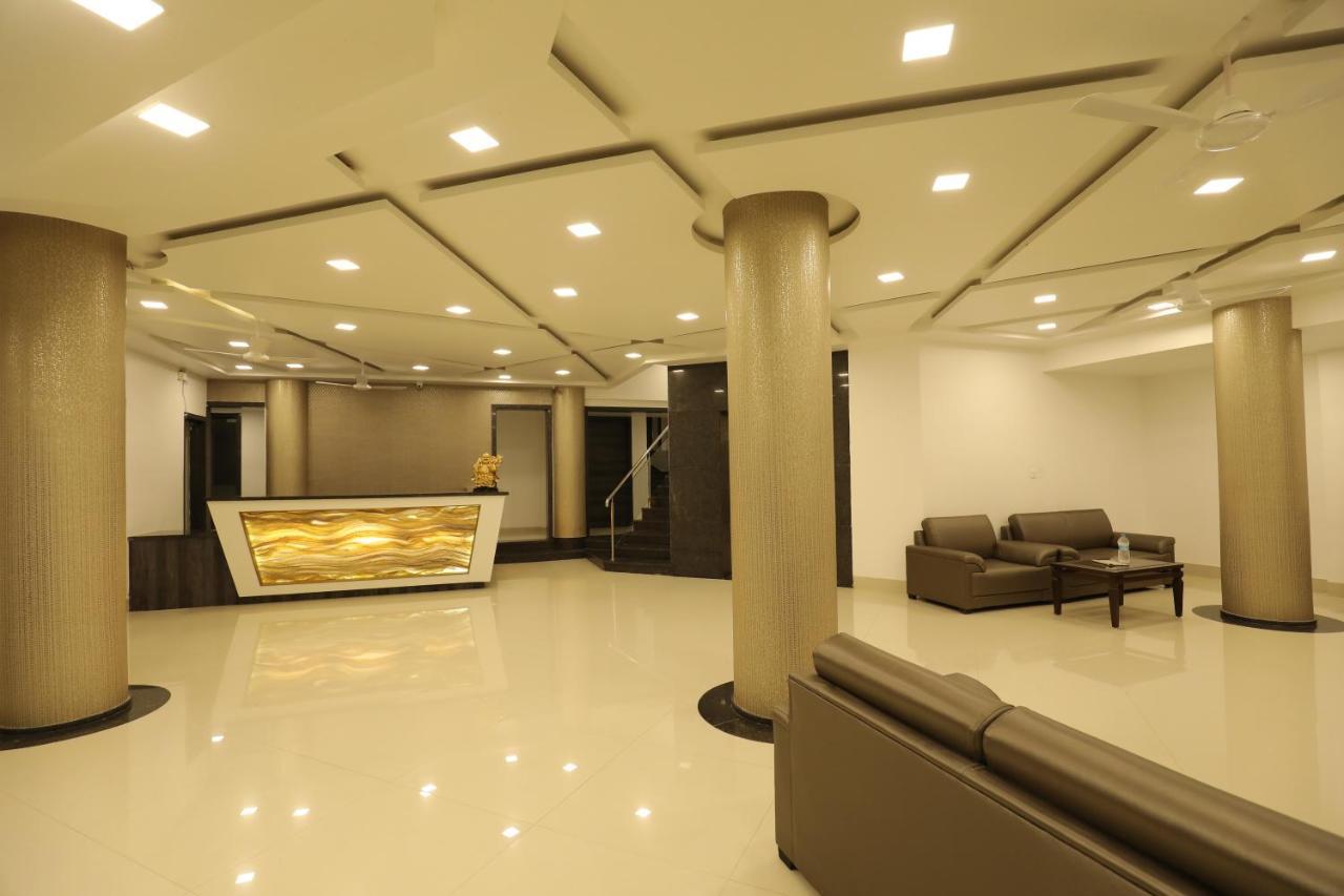 Imperial Grande Resort Lonavala Dış mekan fotoğraf