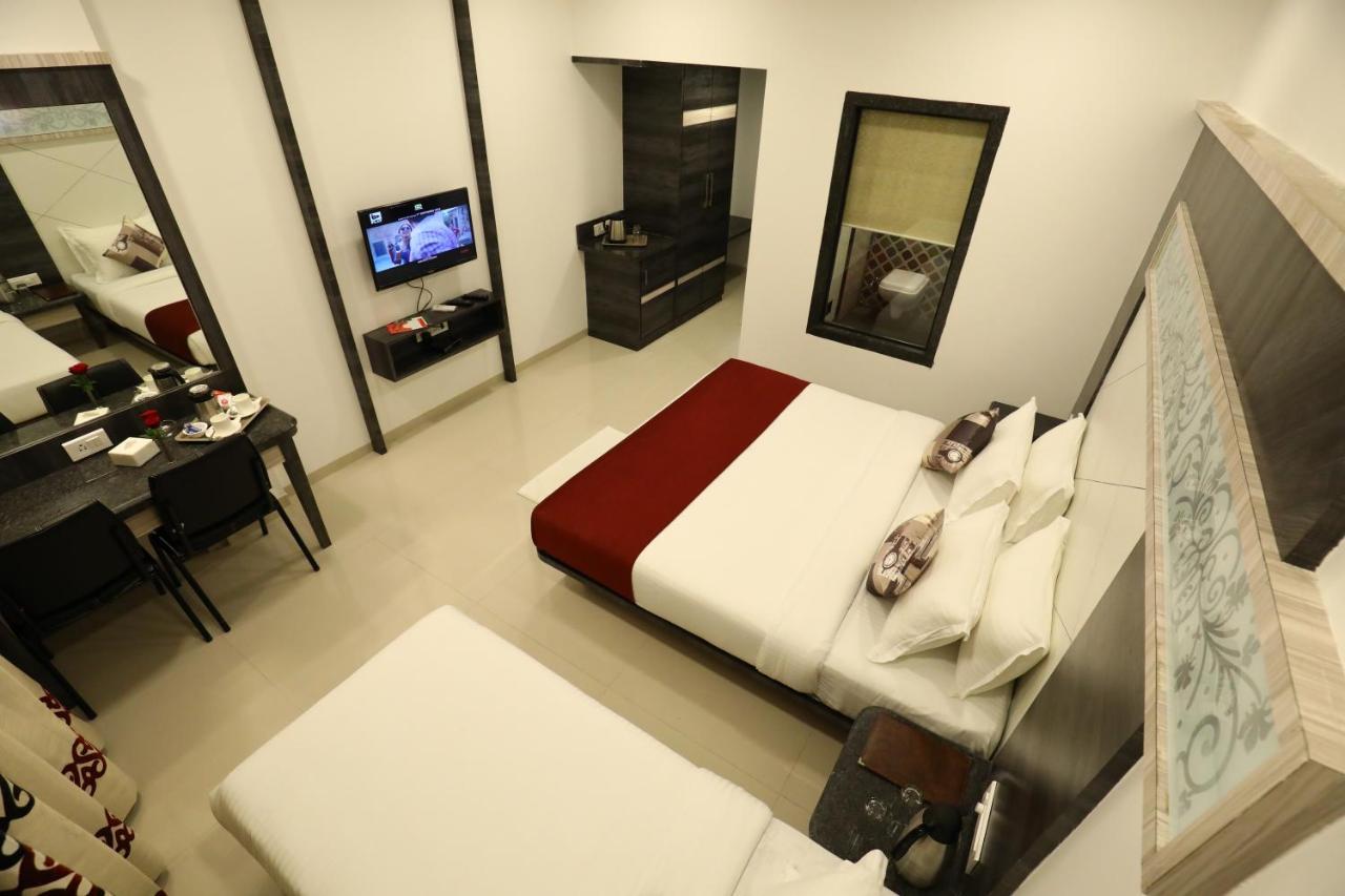 Imperial Grande Resort Lonavala Dış mekan fotoğraf