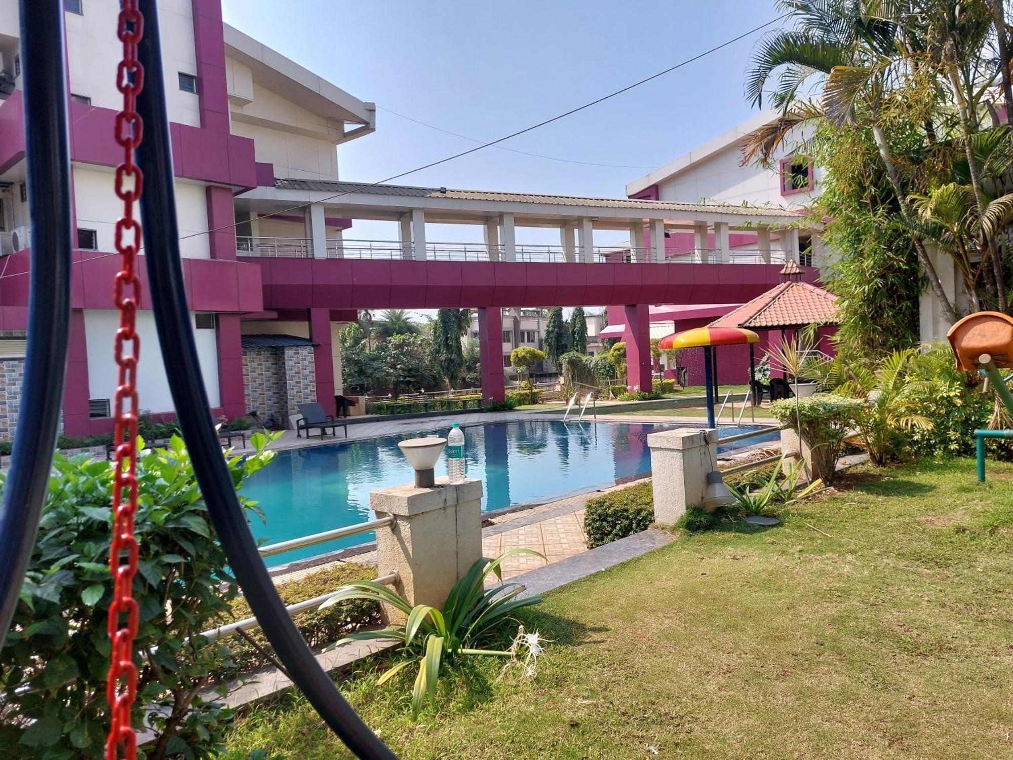 Imperial Grande Resort Lonavala Dış mekan fotoğraf