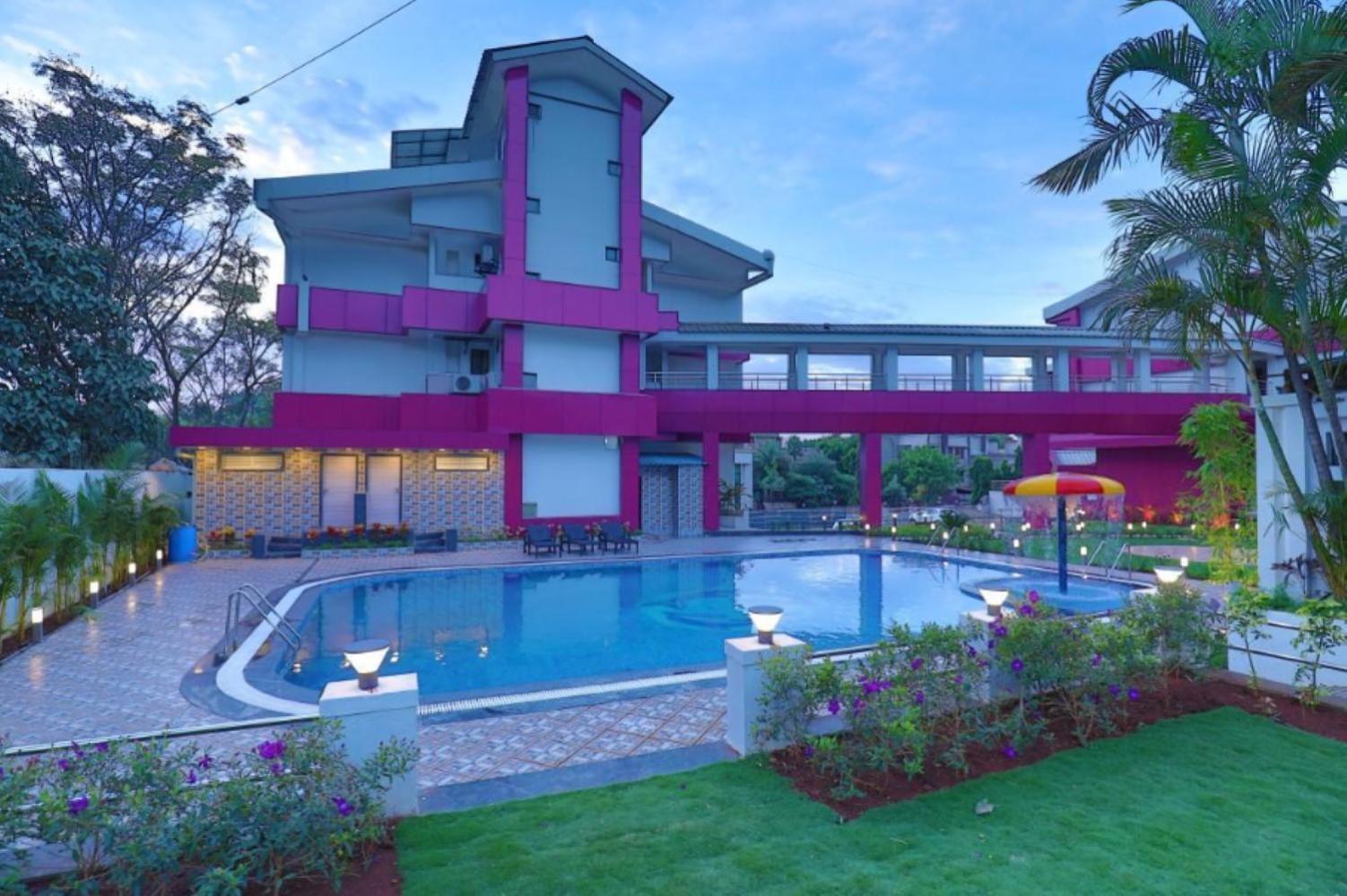 Imperial Grande Resort Lonavala Dış mekan fotoğraf