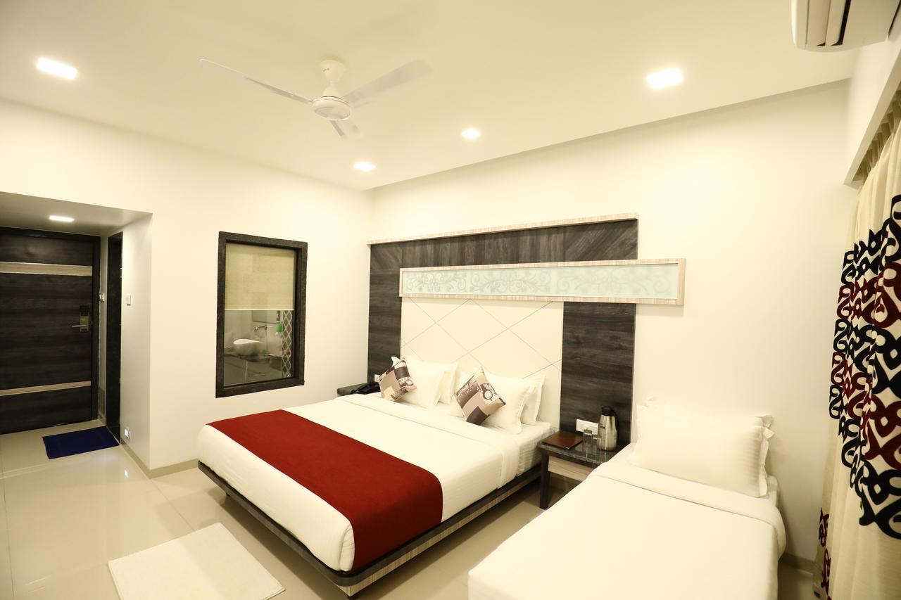 Imperial Grande Resort Lonavala Dış mekan fotoğraf