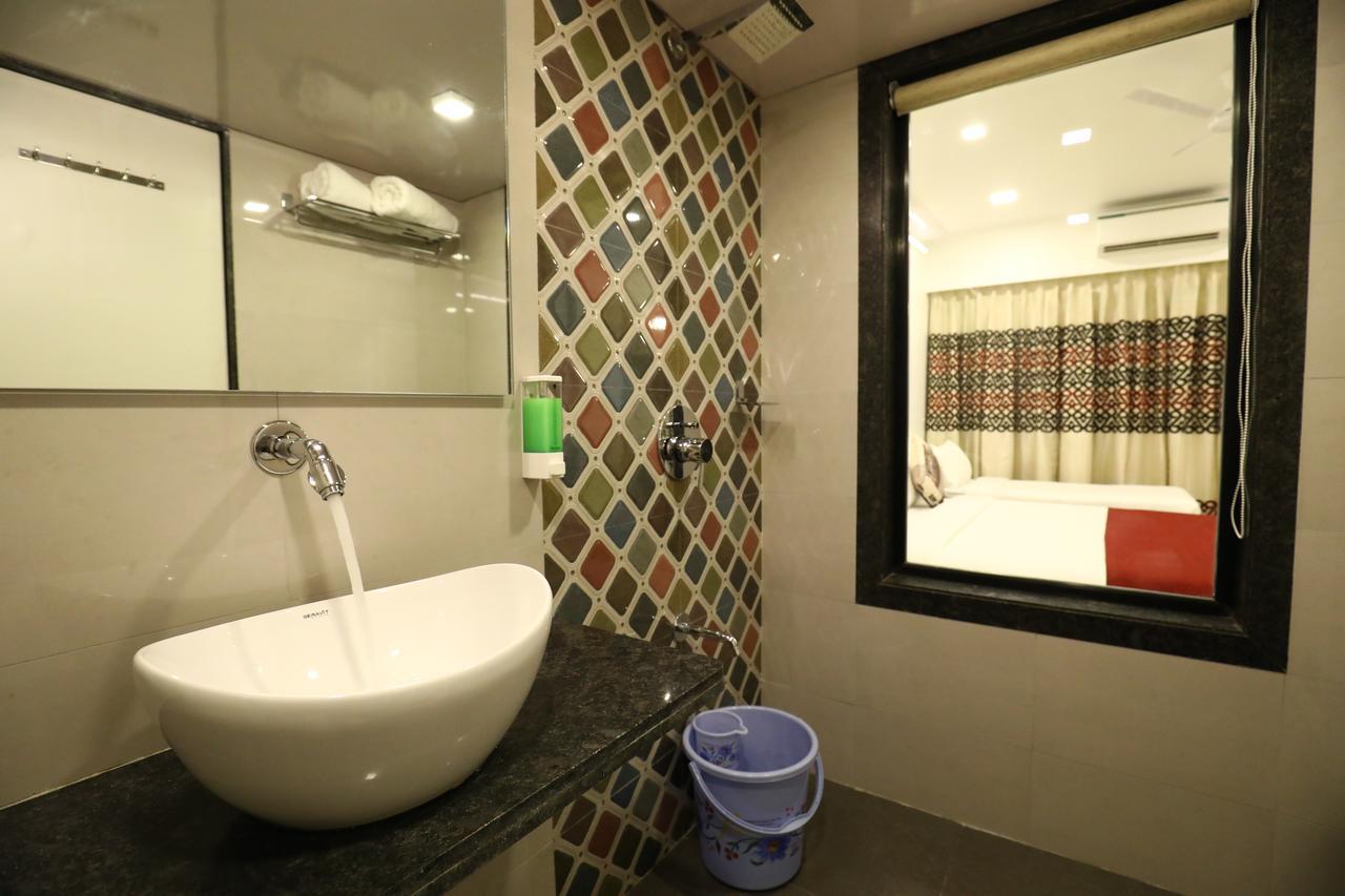 Imperial Grande Resort Lonavala Dış mekan fotoğraf