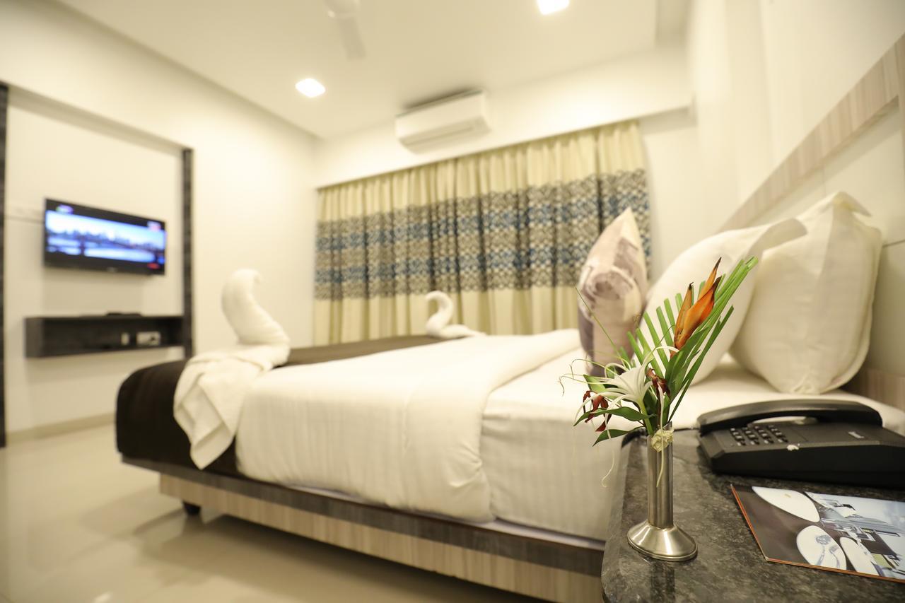 Imperial Grande Resort Lonavala Dış mekan fotoğraf
